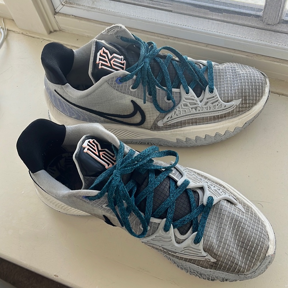 nike basketball shoes
